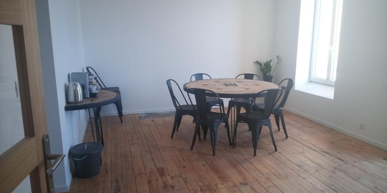 Saint-Germain-des-Fosses Cyris - Chambres Duplex Climatisees - Spa & Piscine Centre Ville מראה חיצוני תמונה